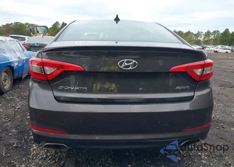 2016 Hyundai Sonata Sport z USA, uszkodzony, nr VIN 5NPE34AF3GH262244